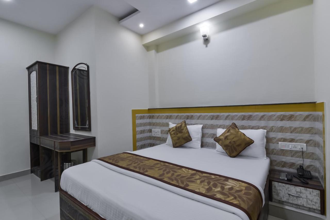 Hotel Aroma- Dadar Mumbai Eksteriør bilde