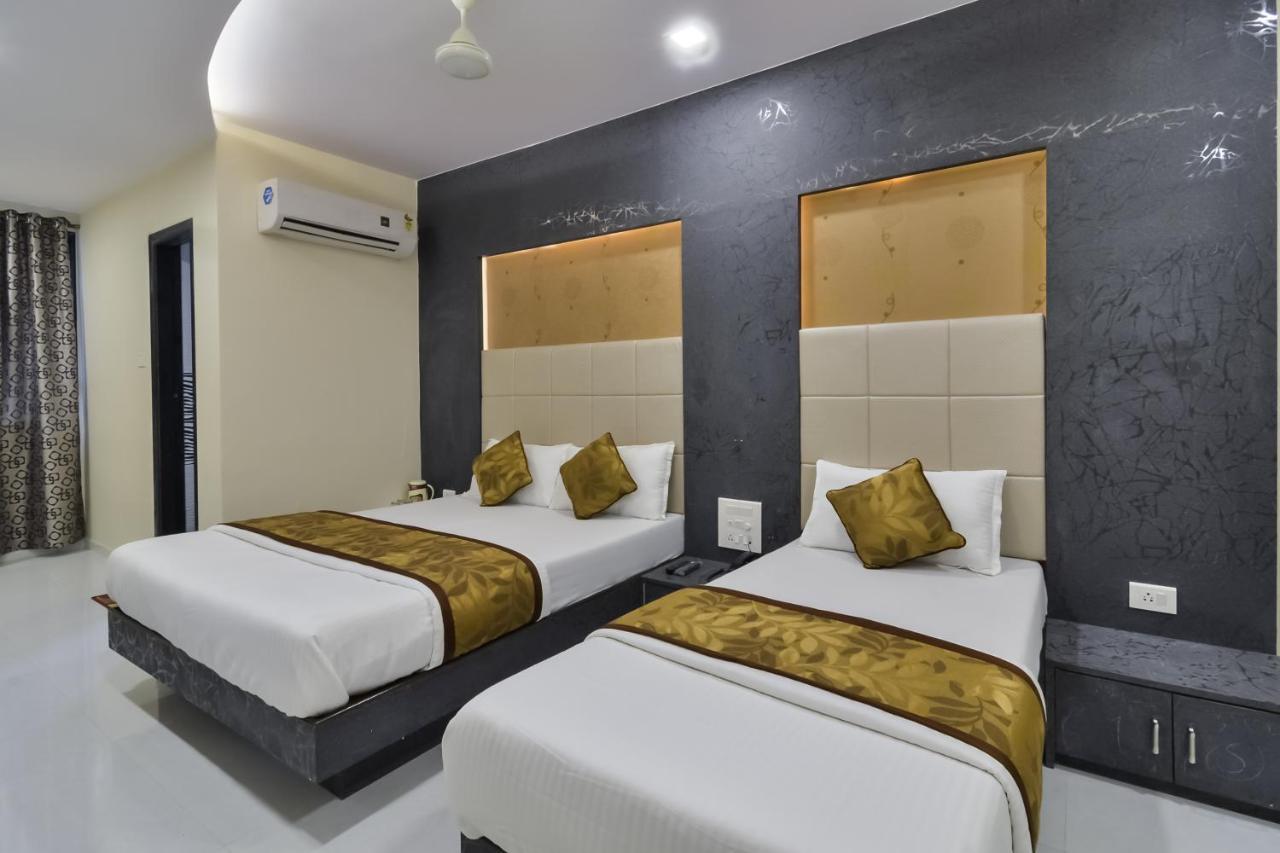 Hotel Aroma- Dadar Mumbai Eksteriør bilde