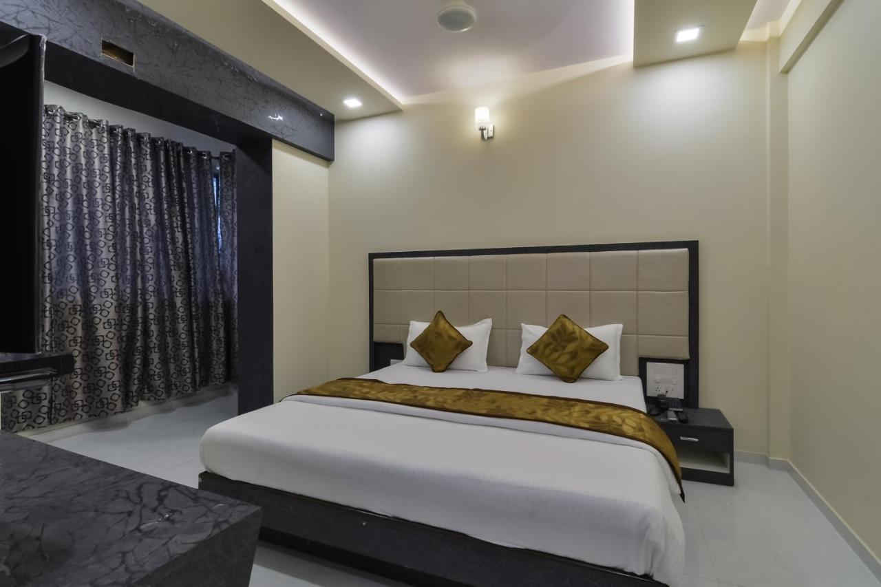 Hotel Aroma- Dadar Mumbai Eksteriør bilde