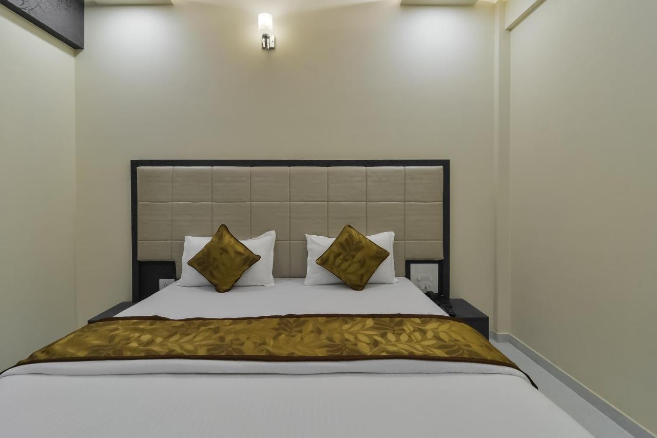 Hotel Aroma- Dadar Mumbai Eksteriør bilde